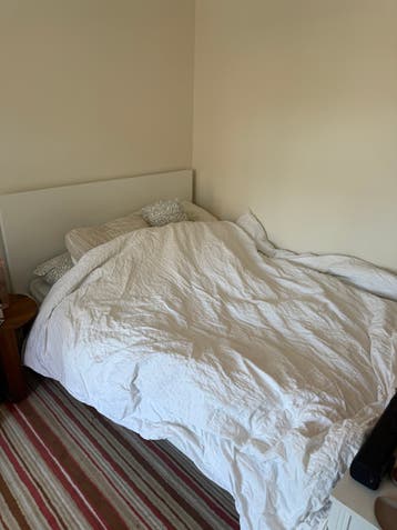 IKEA Bed 160x210 cm met matras - GRATIS AF TE HALEN