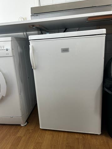 GRATIS!!! Zanussi Koelkast met vriesvak