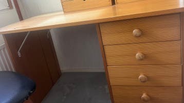 GRATIS bureau