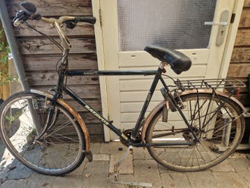 Oud ijzer Batavus fiets - opknapper of onderdelen