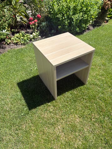 IKEA nachtkastje in uitstekende staat
