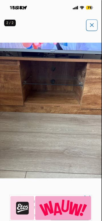 GRATIS TV-meubel met opbergruimte en glazen plank