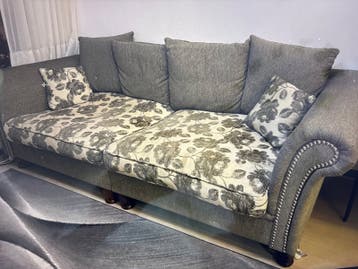 Comfortabele 3-zitsbank met bloemmotief
