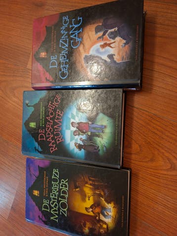 Boekenserie Mysterieuze Zolder en twee vervolg boeken