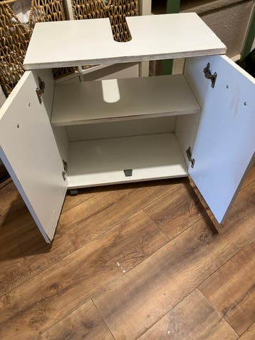 Wastafelonderkast / badkamer kastje wit met 2 deurtjes