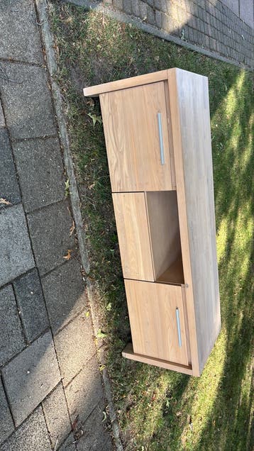 Massief tv meubel gratis