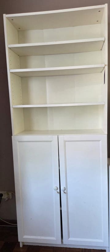 Ikea Billy Boekenkast wit met deuren (80x30x202)