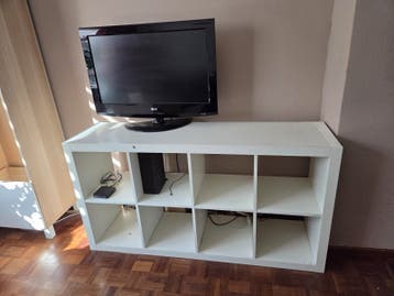 IKEA KALLAX Kast/TV-meubel wit 8 vakken- gratis
