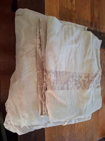 Gratis tweepersoonsdekbed met 2 kussenslopen
