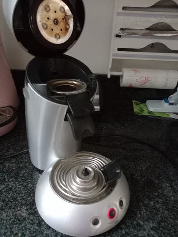 Senseo koffiezetapparaat met kapotte pomp - voor onderdelen