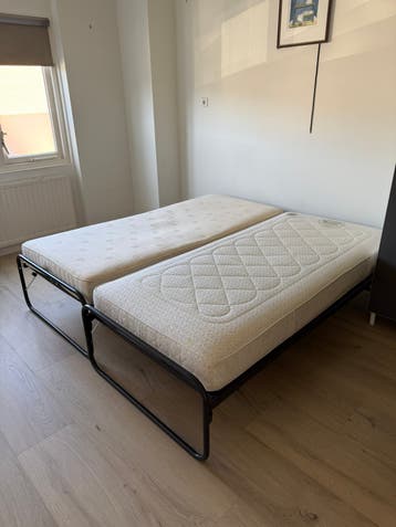 Onderschuifbed / tweepersoonsbed