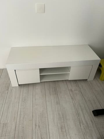Tv meubel GRATIS OP TE HALEN