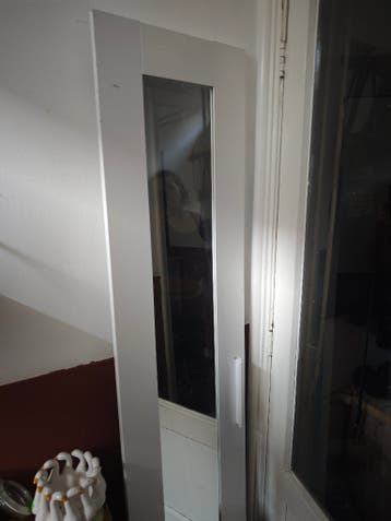 Spiegel deur brimnes kast