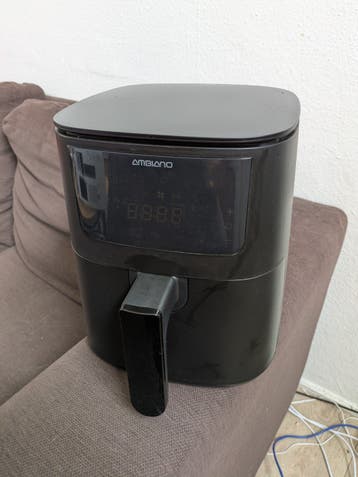 Ambiano Airfryer - verpakkingsmateriaal aan draad