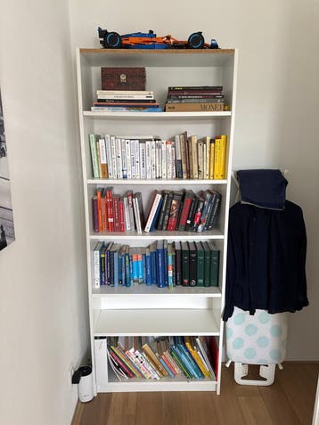 Ophalen in Rdam, Witte Billie Boekenkast  - Modern en Ruim