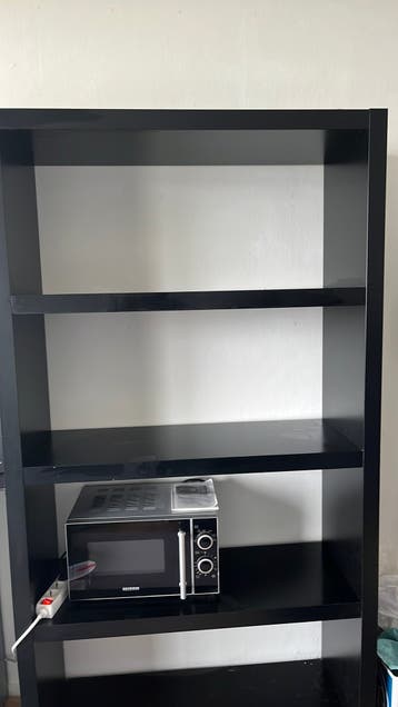 Boekenkast zwart