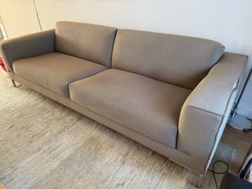 Design on Stock 3-zitsbank met gebruikssporen