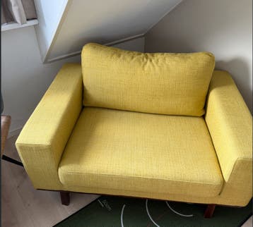 Loveseat/