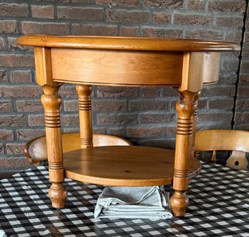 Vintage salontafeltje gratis