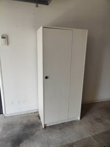 GRATIS Vintage Kledingkast Opbergkast