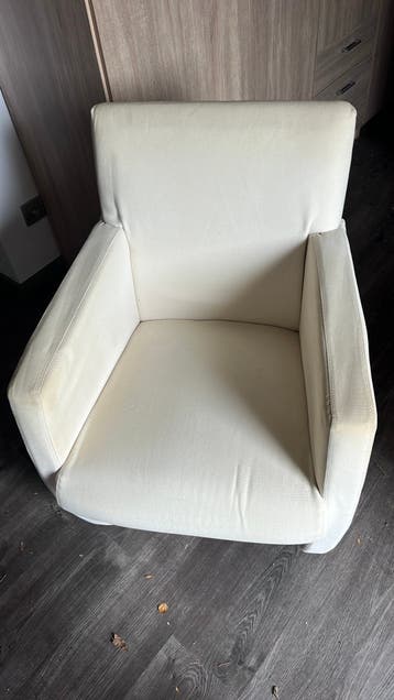 6 stoelen met wieltjes GRATIS