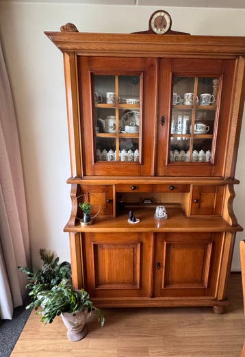 Gratis af te halen massief licht eiken buffetkast