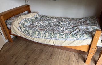 gratis 1-personsbed 90x200 cm makkelijk te demonteren