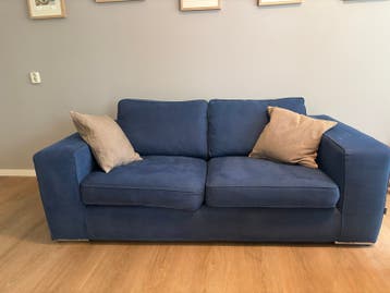 Leuke nette blauwe tweepersoonsbank Gratis!