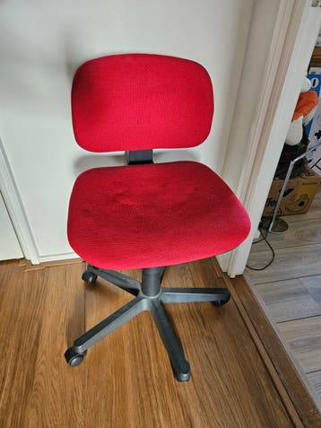 Rode Bureaustoel op Wieltjes
