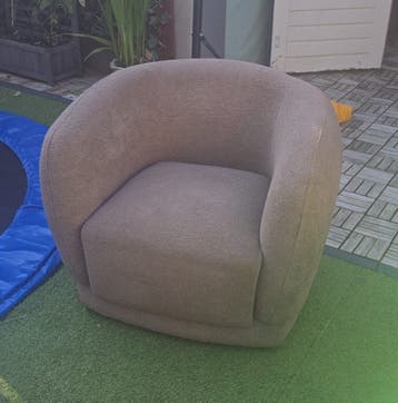 Fauteuil bruin stod - 70x80 cm, 1,5 jaar oud