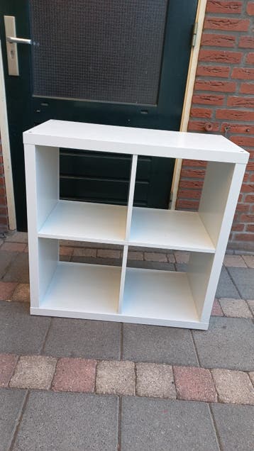 Witte vakkenkast 4 vakken, geschikt voor IKEA inzetstukken