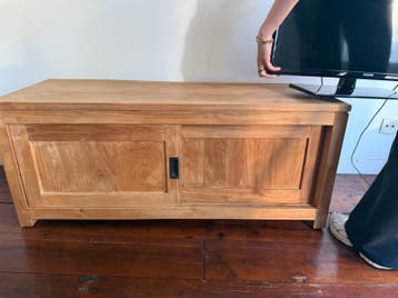 Tv meubel - gratis!
