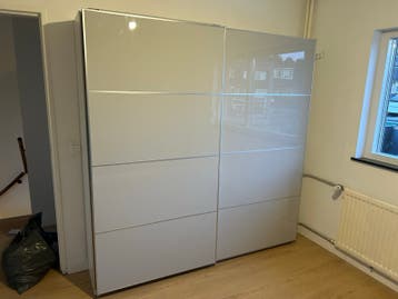 Gratis kledingkast