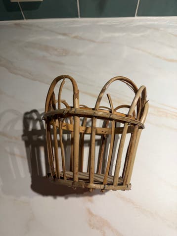 Rieten mandje voor planten of accessoires