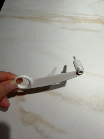 Witte Spirelli Keukentool voor Groentespaghetti