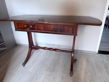 Antieke sidetable/kaptafel