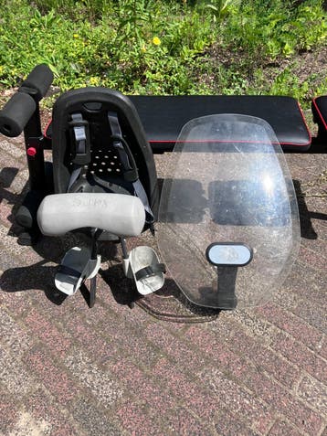 Gratis - Yepp fietsstoeltje met regenscherm