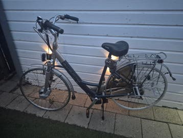 Gratis , fiets alu electra voor oud ijzer of onderdelen.