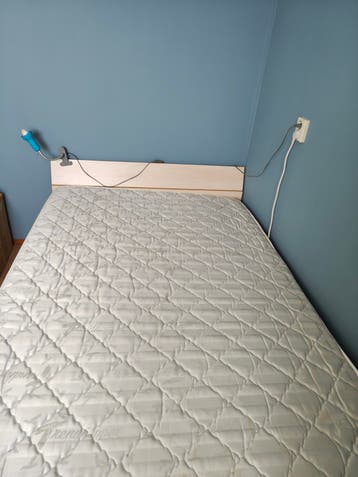 Twijfelaar bed 120x200 met lattenbodem en matras