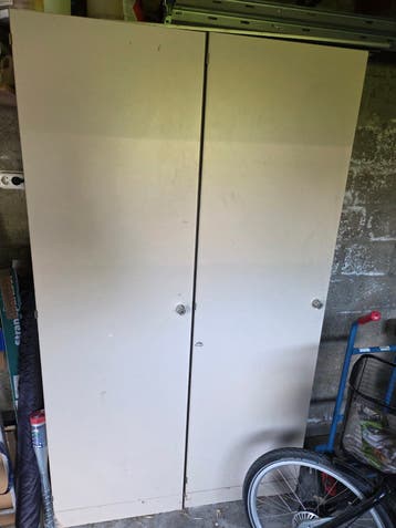 2 stevige opbergkasten voor garage of schuur