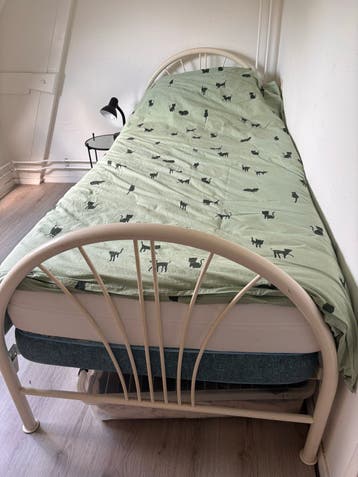 Gratis eenpersoonsbed met lattenbodem