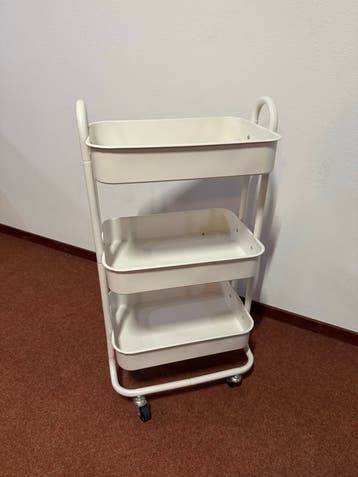 Gratis roltafel/serveerwagen - opknapper