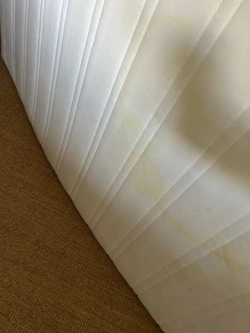 IKEA Malvik matras met vochtplekken 190-200