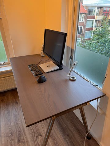IKEA bureau 80x160 met verstelbare poten