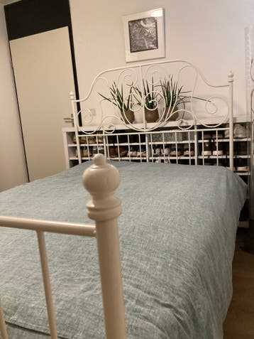 Bed inclusief matras 140x200 - Zo goed als nieuw