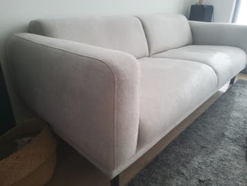 Hele nette beige stoffen bank 210cm breed