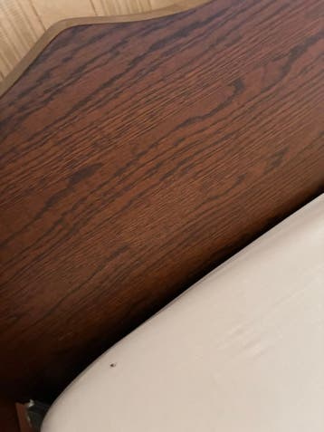 Massief houten tweepersoonsbed