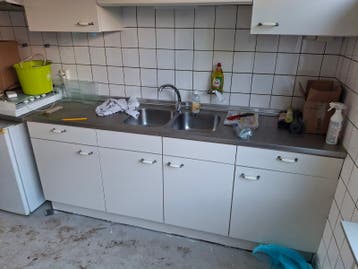 Mooie prima keuken, eventueel voor in de schuur
