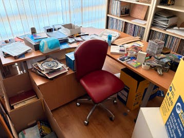 Bureau met bureaustoel