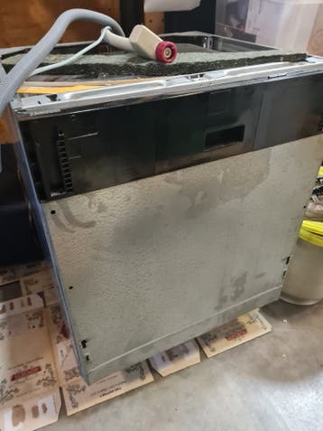 Zanussi inbouw vaatwasser - afhalen voor paar flesjes wijn